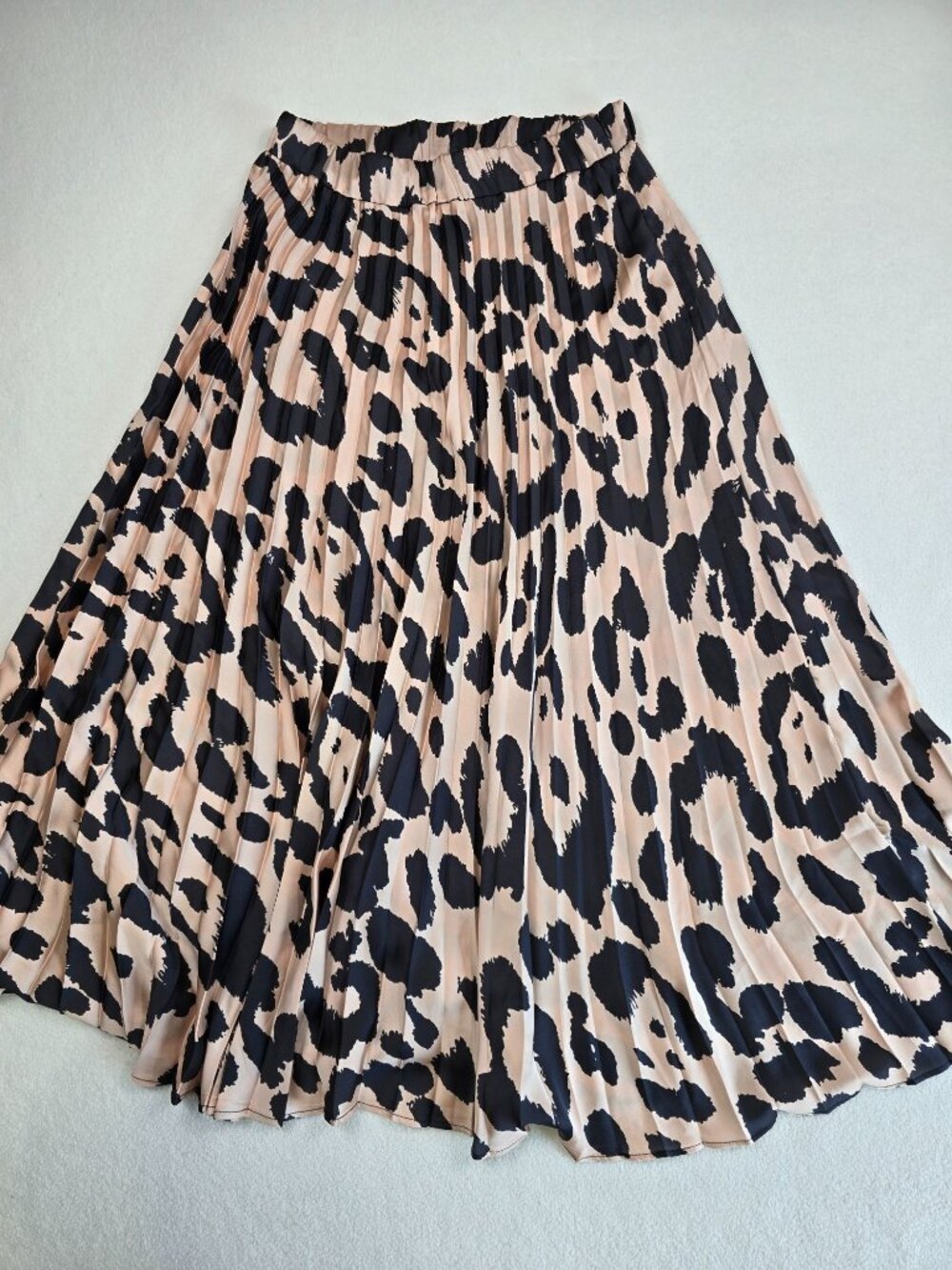 NEW Sanctuary XS Pleated Leopard Print Satin Midi Skirt